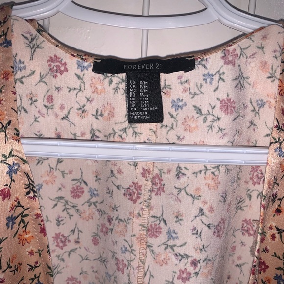 silky floral poncho robe - Picture 2 of 3